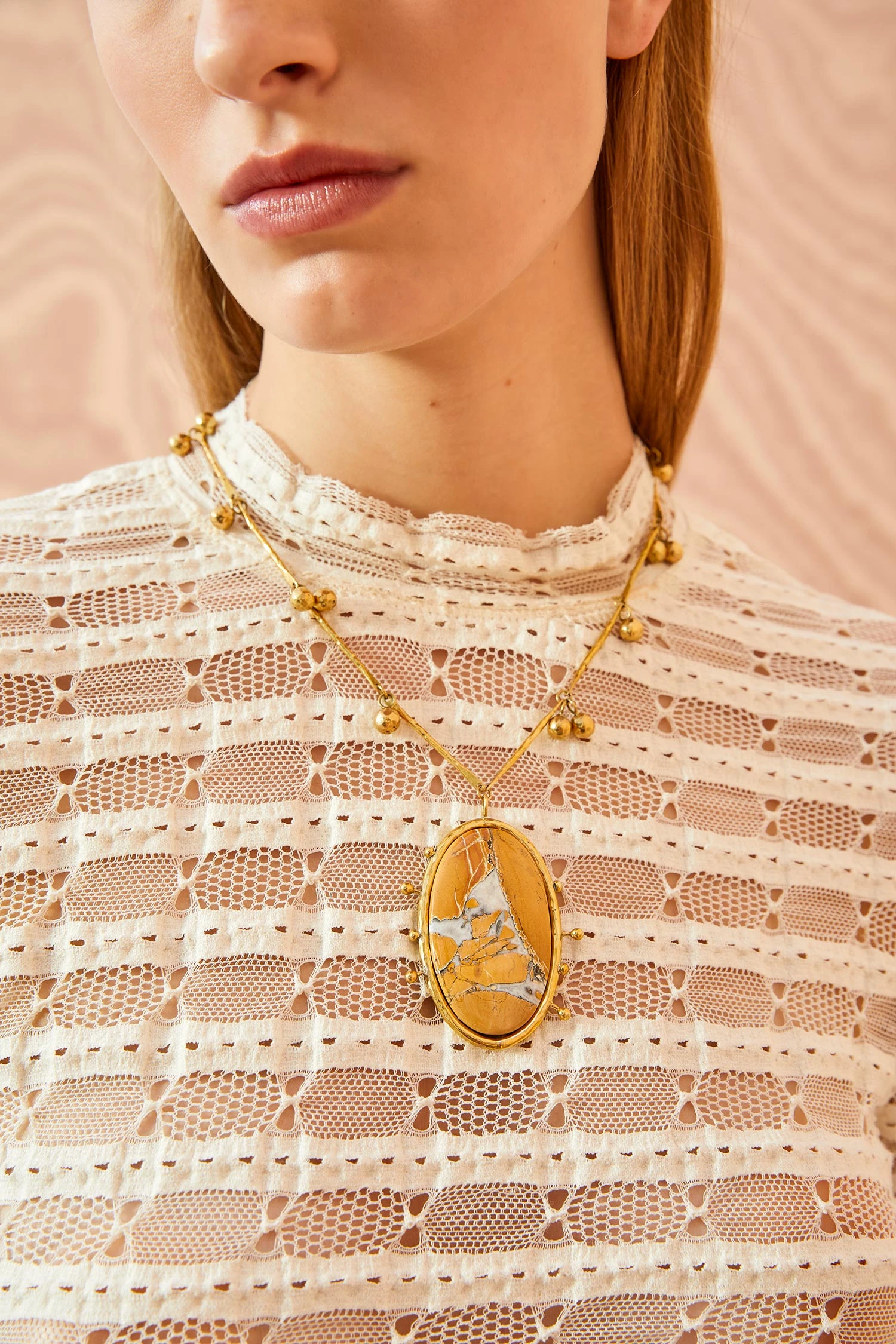 ULLA JOHNSON Hammered Chain Organic Stone Pendant - Maligano Jasper